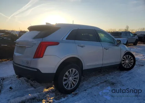 2017 Cadillac Xt5 Luxury z USA, uszkodzony, nr VIN 1GYKNDRS5HZ288346